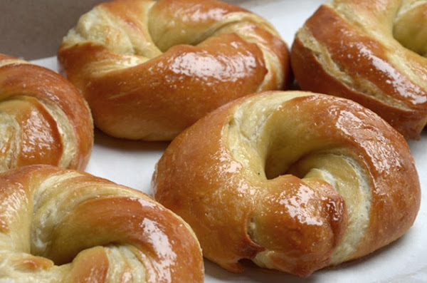 cragel, cronut, mitad bagel
