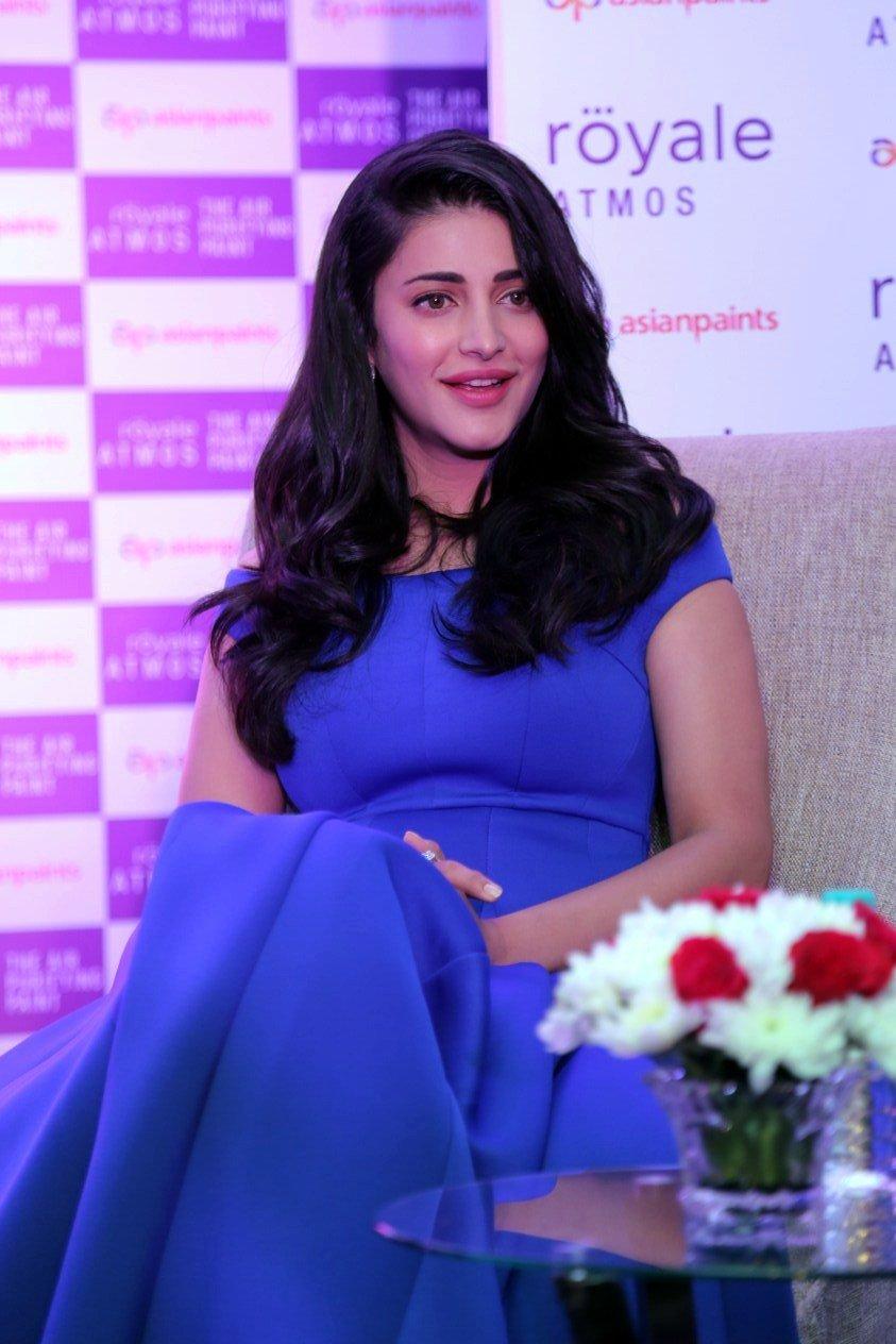 High Quality Bollywood Celebrity Pictures Shruti Haasan Looks Super Hot In Blue Dress At The