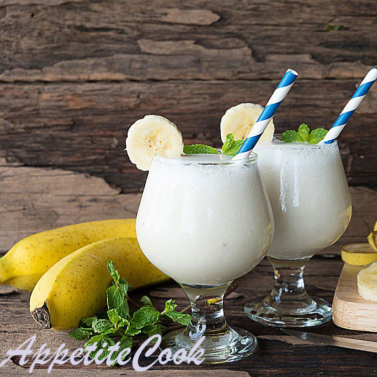 Banana cocktail with milk - Appetitecook