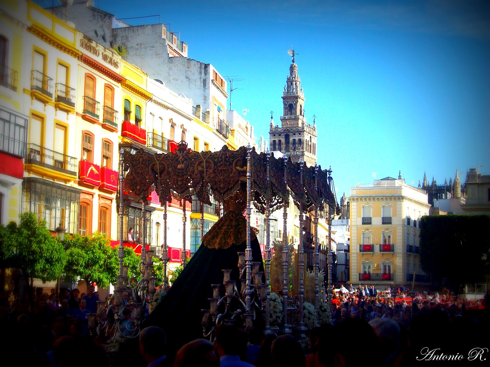 The Little Artist: Lunes santo Sevilla.