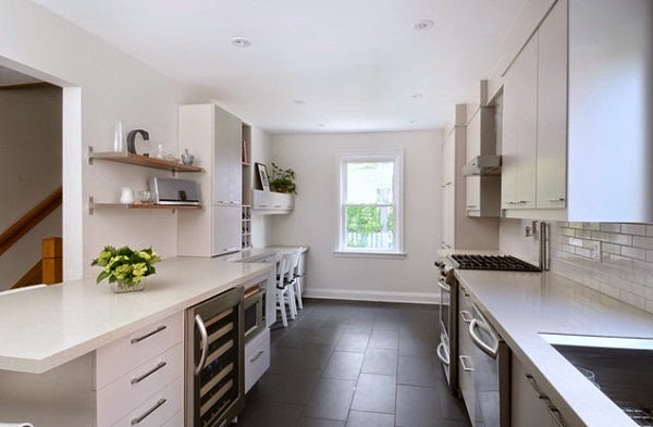 The use of porcelain in interior decoration