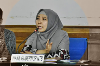 Wakil Gubernur Nusa Tenggara Barat Dr. Ir. Hj. Sitti Rohmi Djalillah, M.Pd