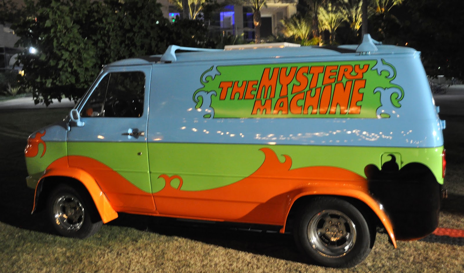 Mystery Machine background