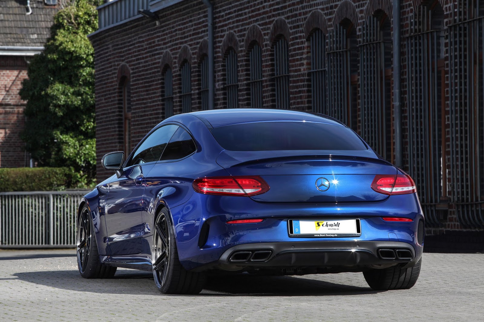 Mercedes Benz c63s Blue