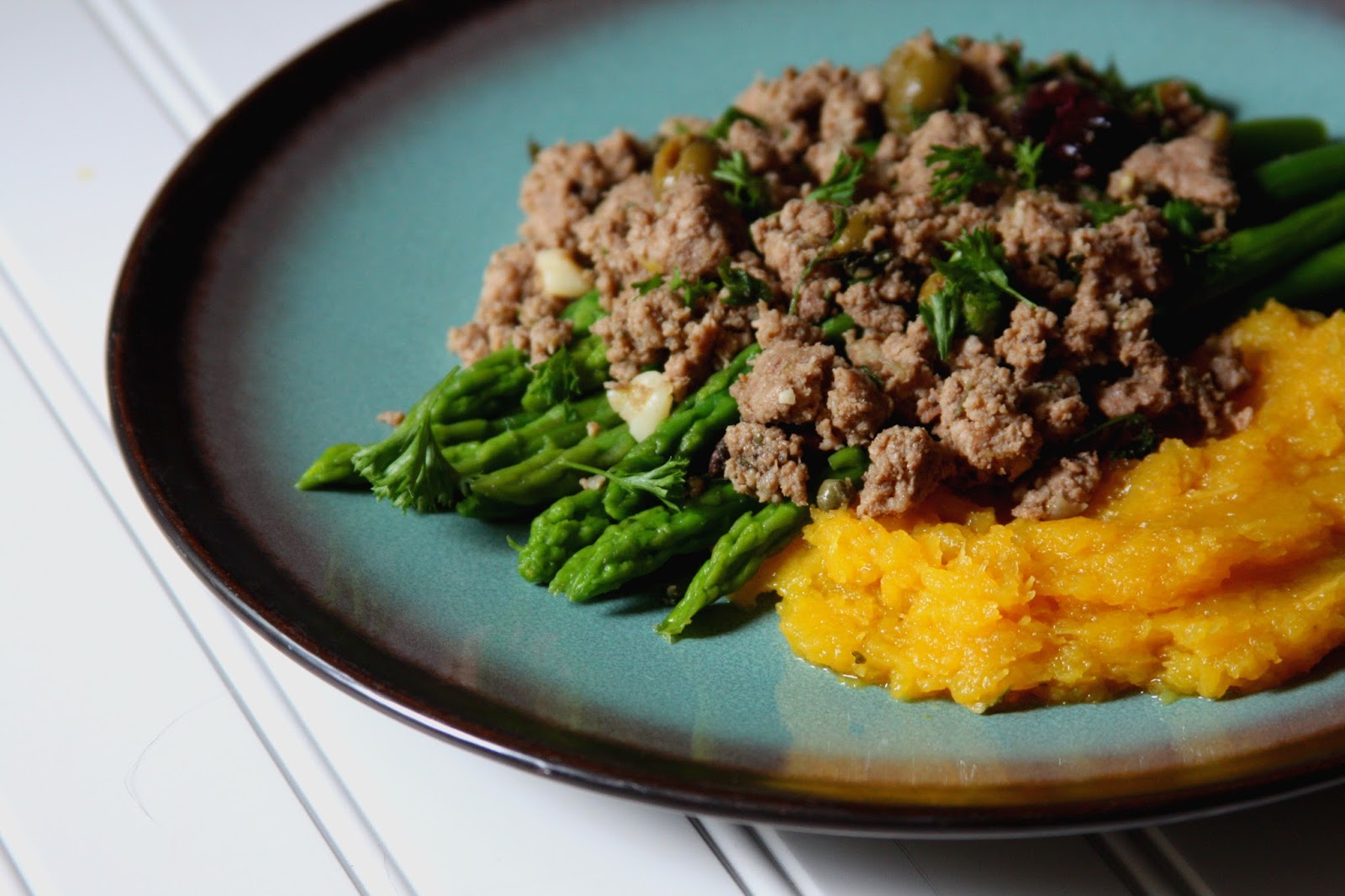 Greek Inspired Ground Turkey & Chicken Liver Sauté with Mashed Acorn