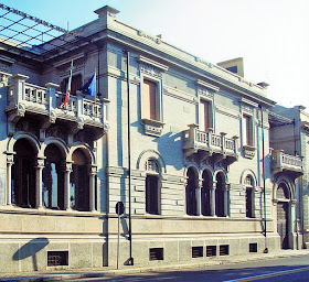 The Palazzo Spinelli is an example of the Liberty style buildings characteristic of the rebuilt Reggio Calabria