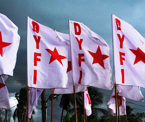 Badiyadukka, DYFI, Kasaragod, News, Molestation, 9 year old girl molestation case: DYFI against police 