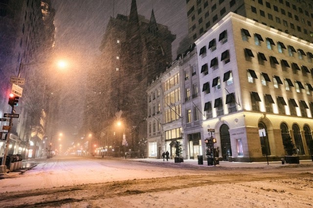 Photographer Captures An Eerily Empty New York City Photographer Captures An Eerily Empty New York City