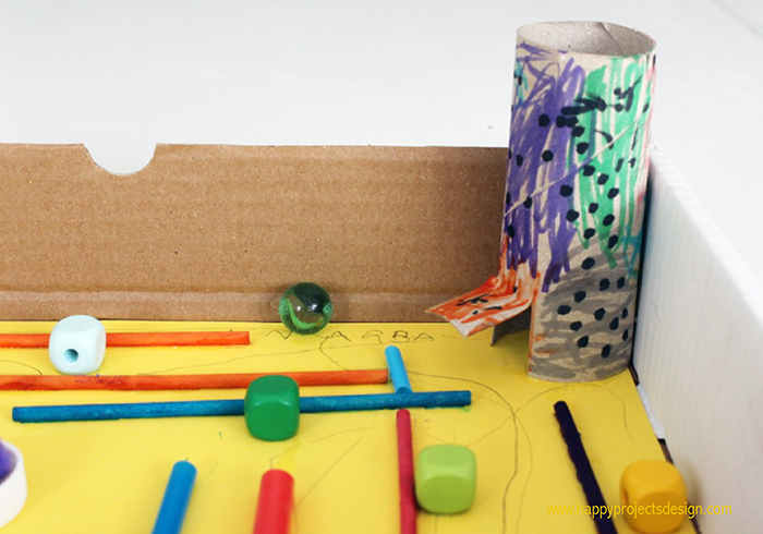 Juguetes DIY: laberinto para canicas