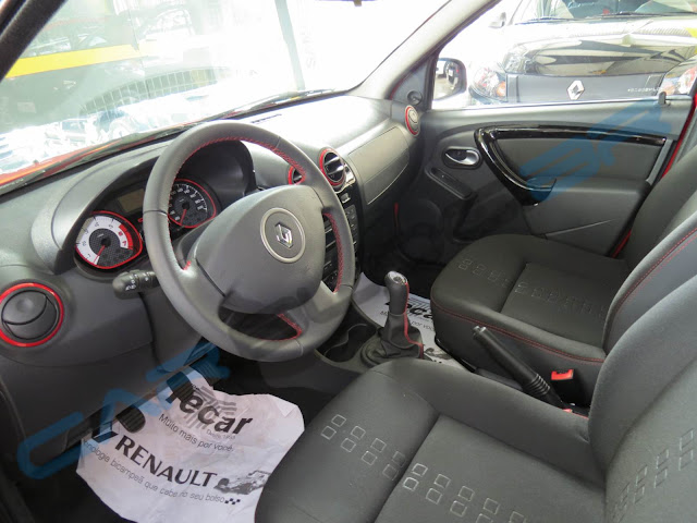 Renault Sandero GT Line 1.6 8V  interior