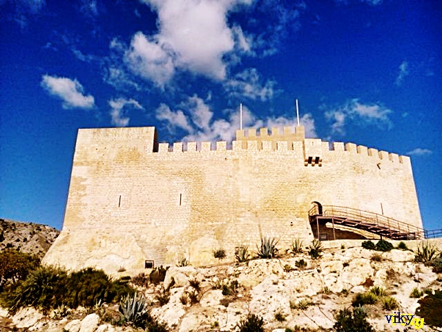 ANDATORI Castillo de Petrel Alicante