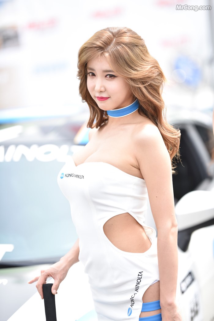 Heo Yoon Mi&#39;s beauty at the CJ Super Race event, Round 1 (70 photos) photo 2-3