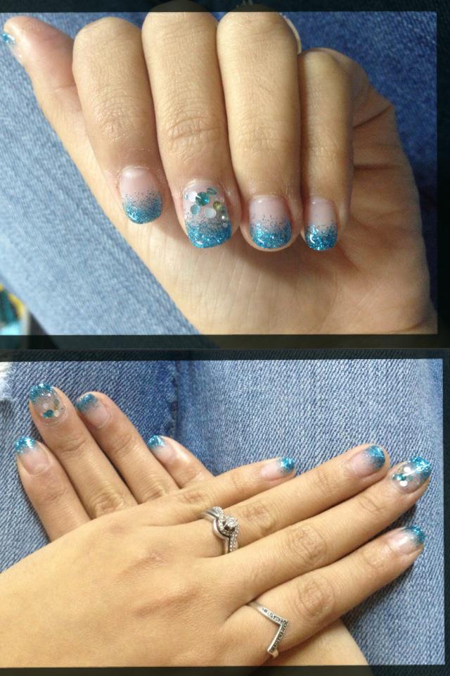 A NEW LIFE IN OKINAWA.: As every girl.. I LOVE TO GET MY NAILS DONE!