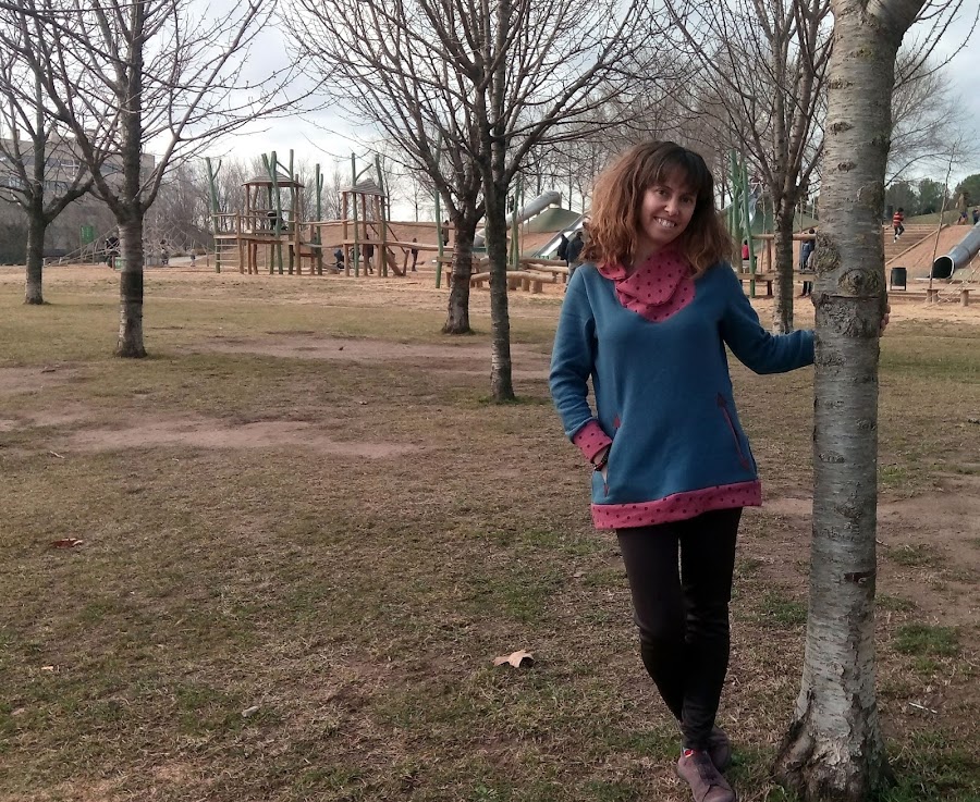 Sudadera de mujer Lady Serna, hecha a mano por uVe.