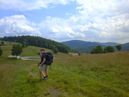 Przełęcz Puchaczówka (niem. Puhu-Pass, 864 m n.p.m.).