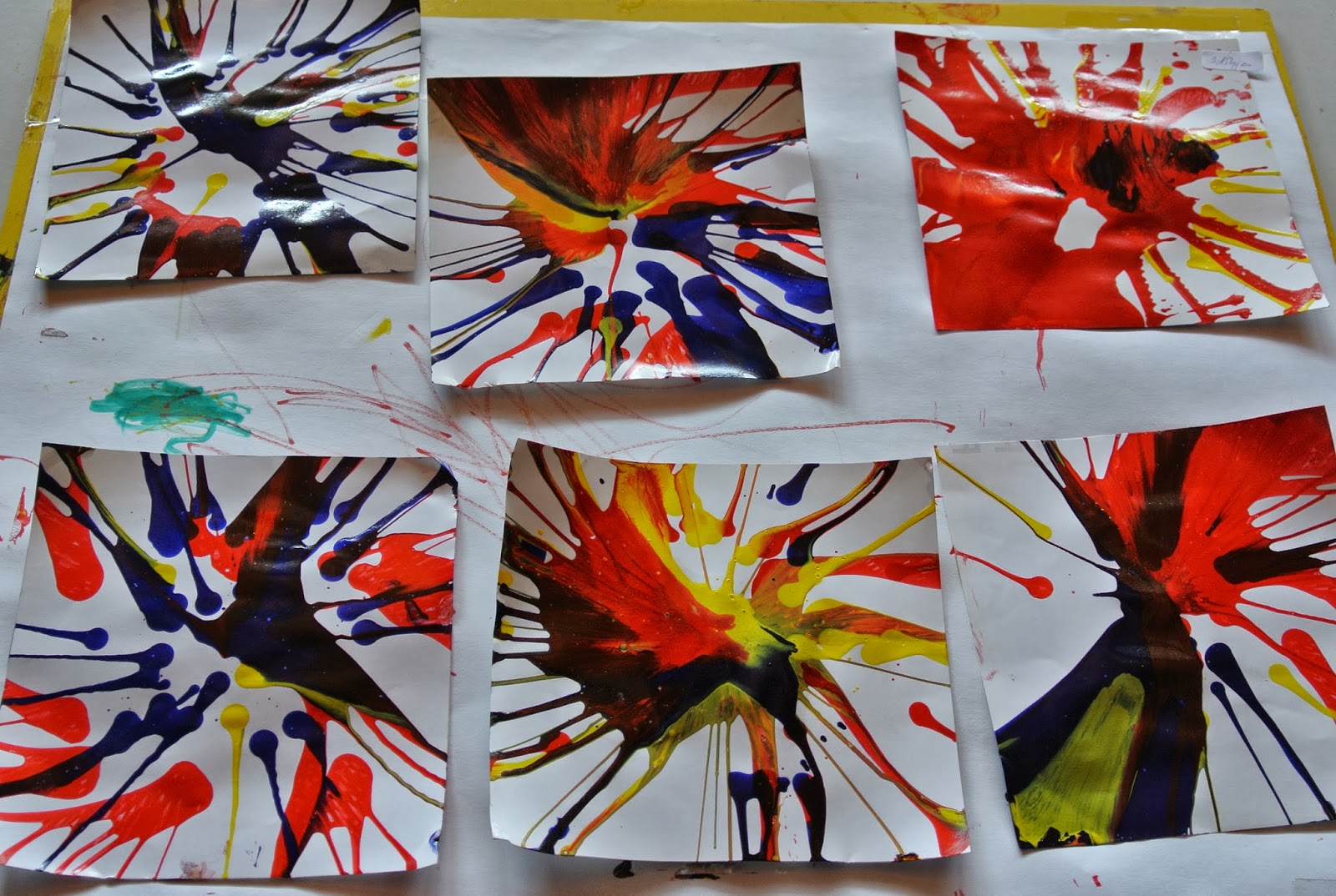 KitchenCraft Salatschleuder Medium - 22,5 Cm Weiß Mit Dressing-Hilfe