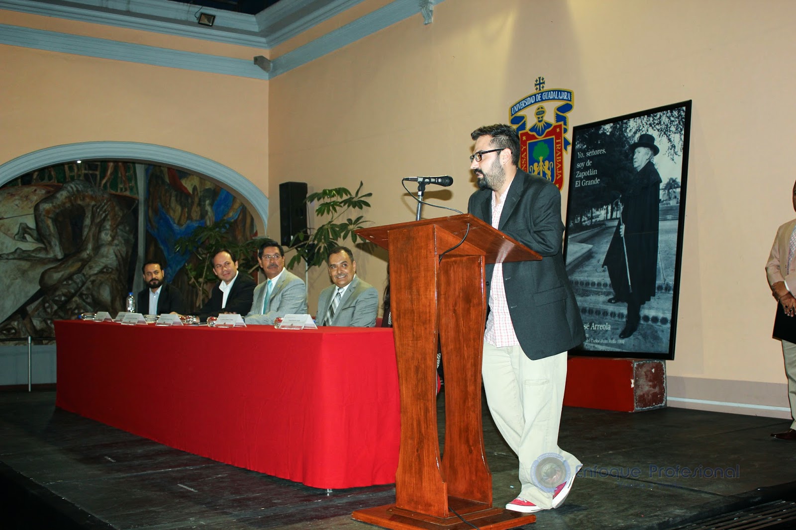 Recibe premio del Concurso de Cuento Juan José Arreola