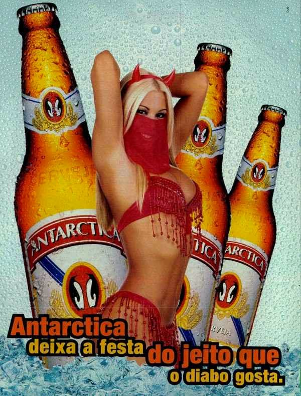 Propaganda da Cerveja Antartica em 1999 com a modelo Joana Prado (Feiticeira).