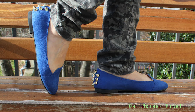 DIY Zapatos tachuelas azul klein / DIY Studded Shoes