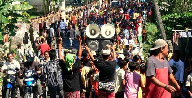 Soal essay konflik dan integrasi sosial 04 image