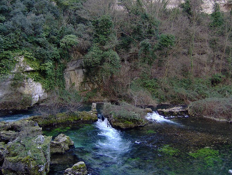granito de arena Manantial y aguas subterráneas.