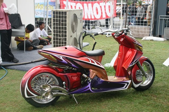 Foto Modifikasi Vario Low Rider Terbaru Keren