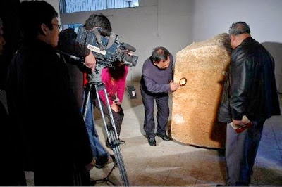 1. Ditemukan Jam Tangan Swiss di Makam Cina Berusia 400 Tahun 1. Ditemukan Jam Tangan Swiss di Makam Cina Berusia 400 Tahun