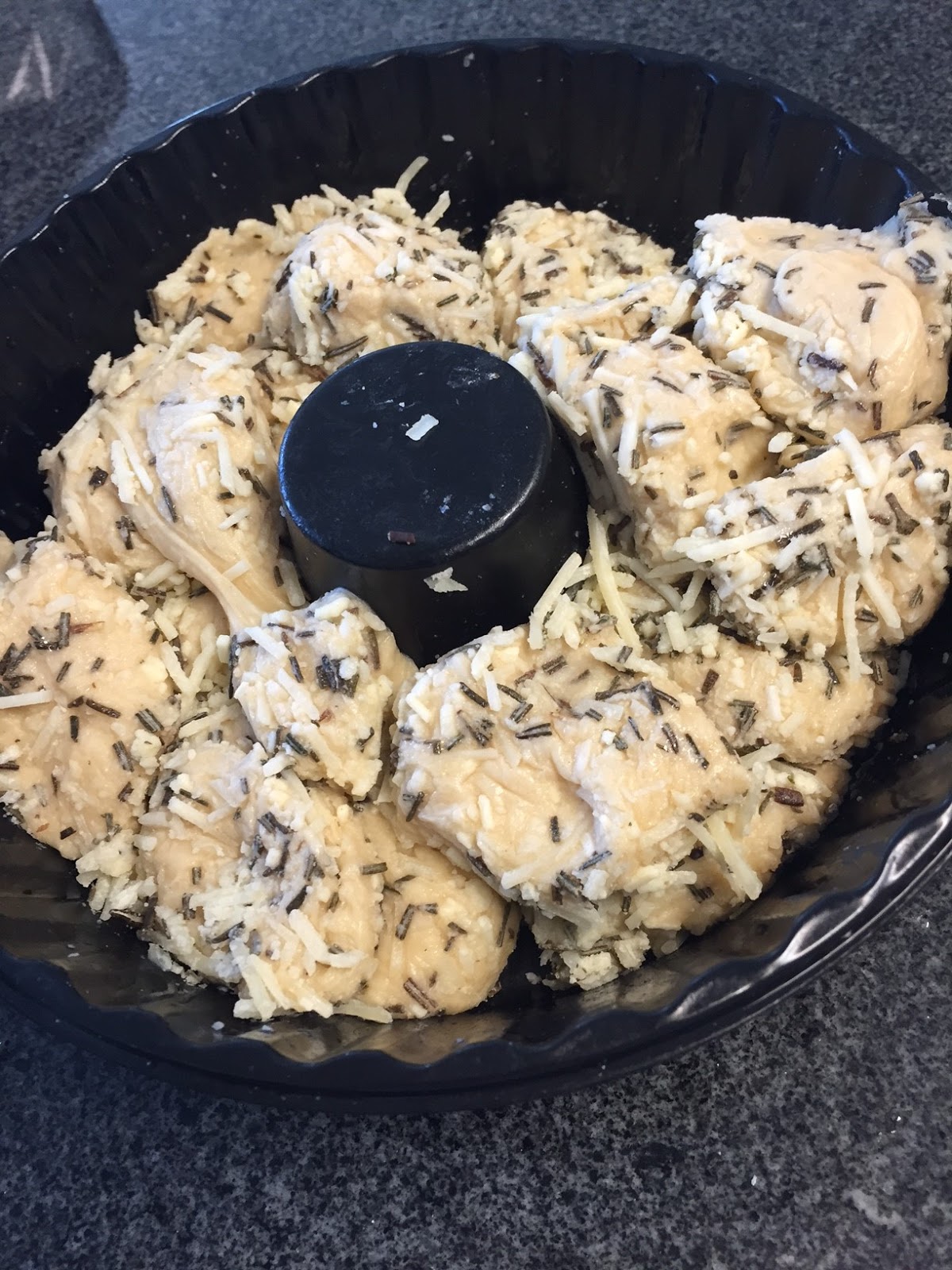 Review Trader Joe's Rosemary Garlic Monkey Bread A Nibble Bit