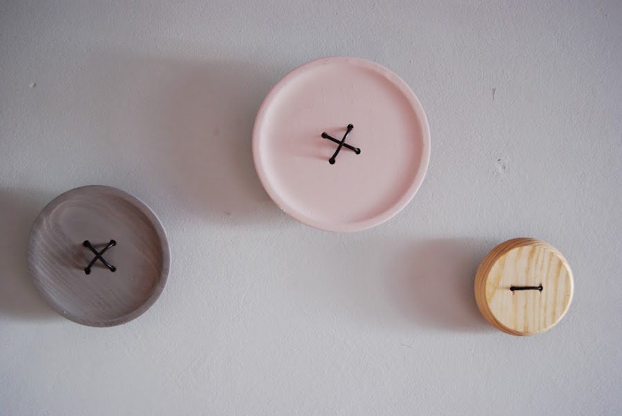 tutorial perchero botón madera gigante