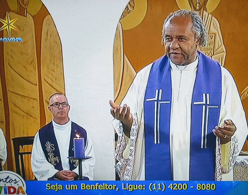 Bastidores da Notícia Dracena PADRES DE TUPI PAULISTA CELEBRAM MISSA NA REDE VIDA Bastidores da Notícia Dracena PADRES DE TUPI PAULISTA CELEBRAM MISSA NA REDE VIDA