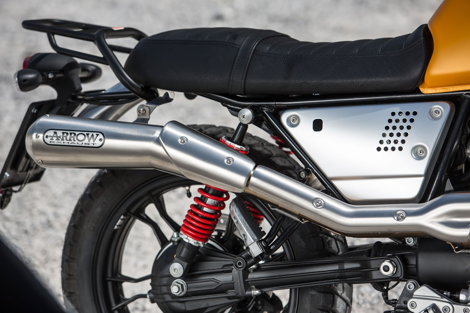 moto guzzi v7 iii fairing