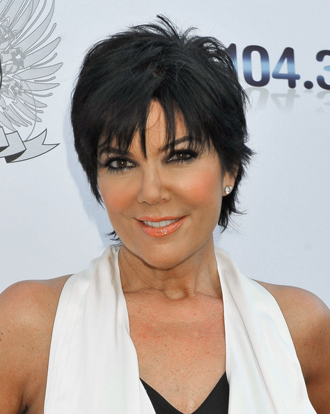 kris_jenner_hairstyle_pictures_Kris%2BJenner%2BShort%2BHairstyles ...