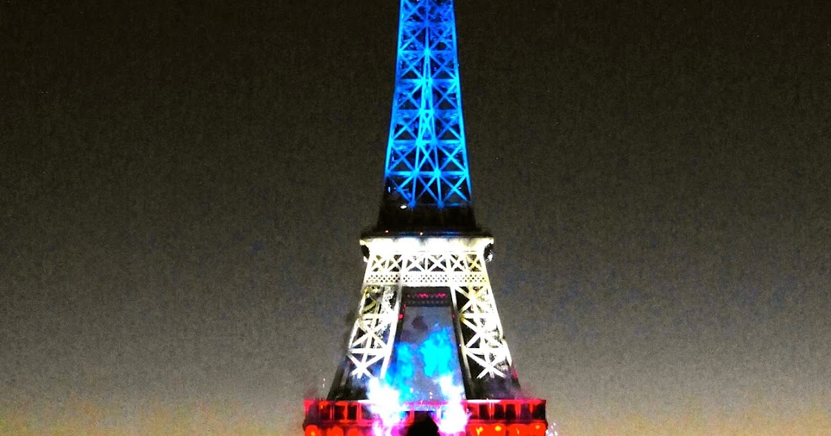 Imagine! War Day Eiffel Peace\