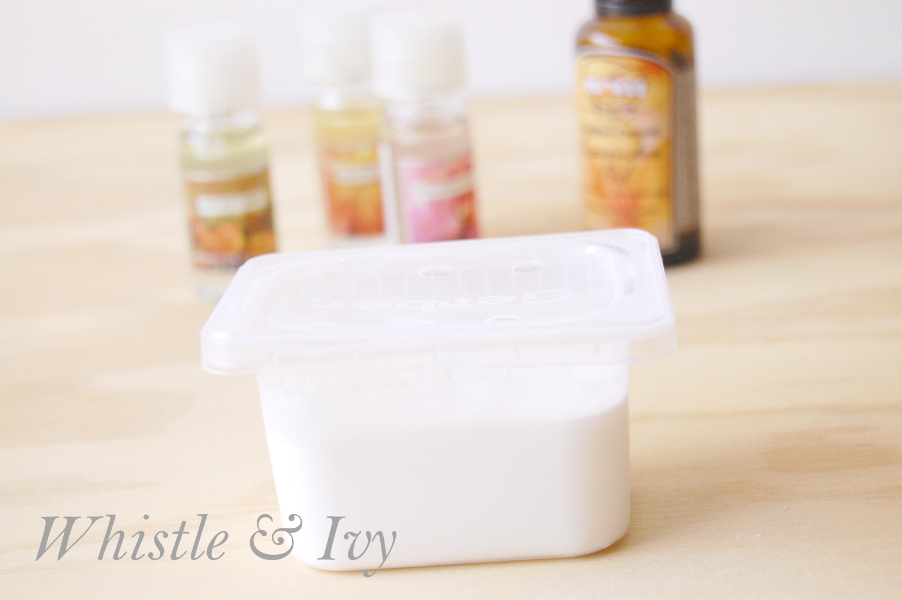 Two-Ingredient Carpet Freshener - Whistle and Ivy