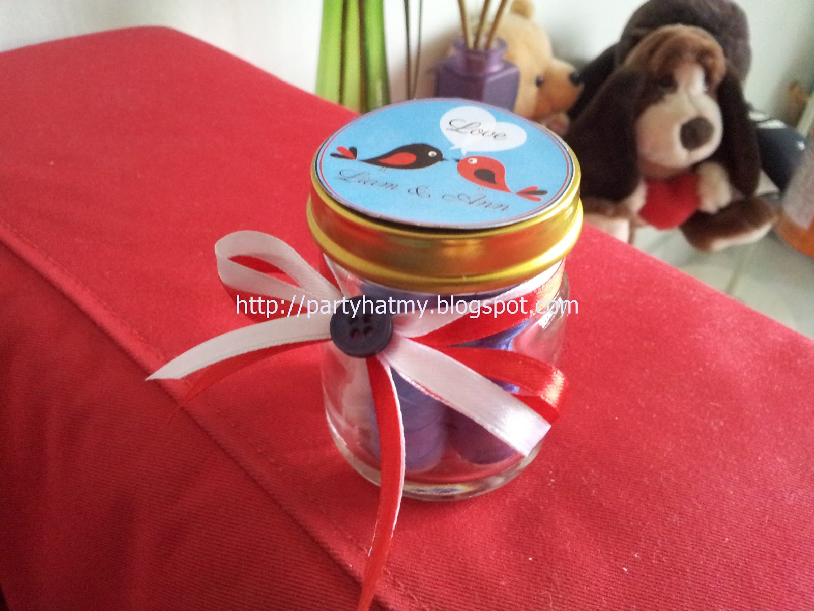 Party Hat Wedding Favor Sewing Kit