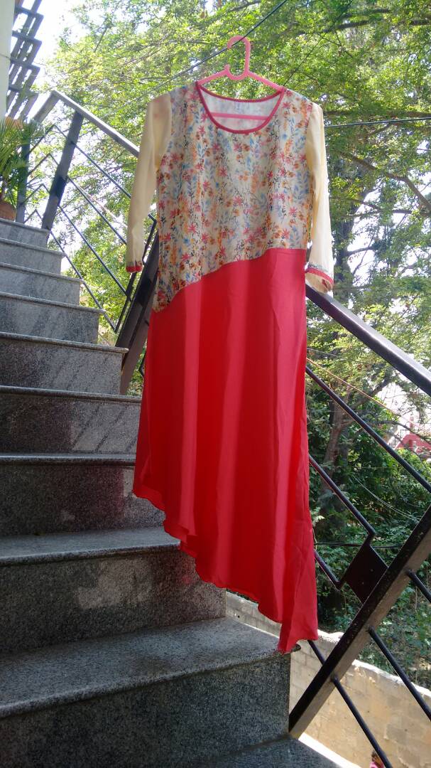 asymmetrical hemline kurti