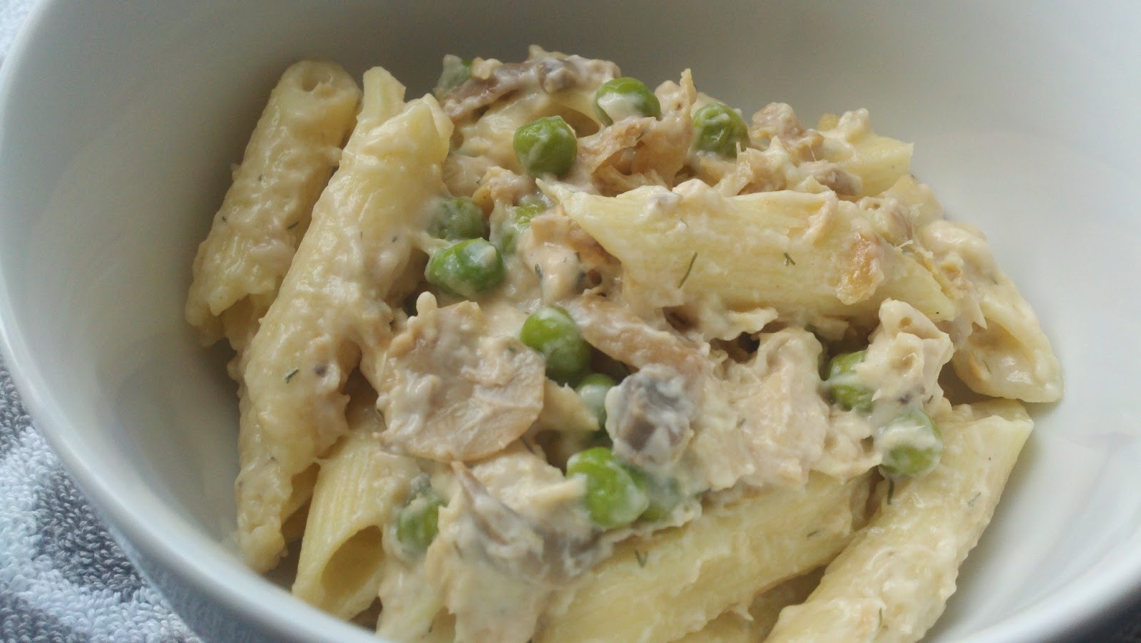 l.c.k.Cafe Tuna Noodle Casserole