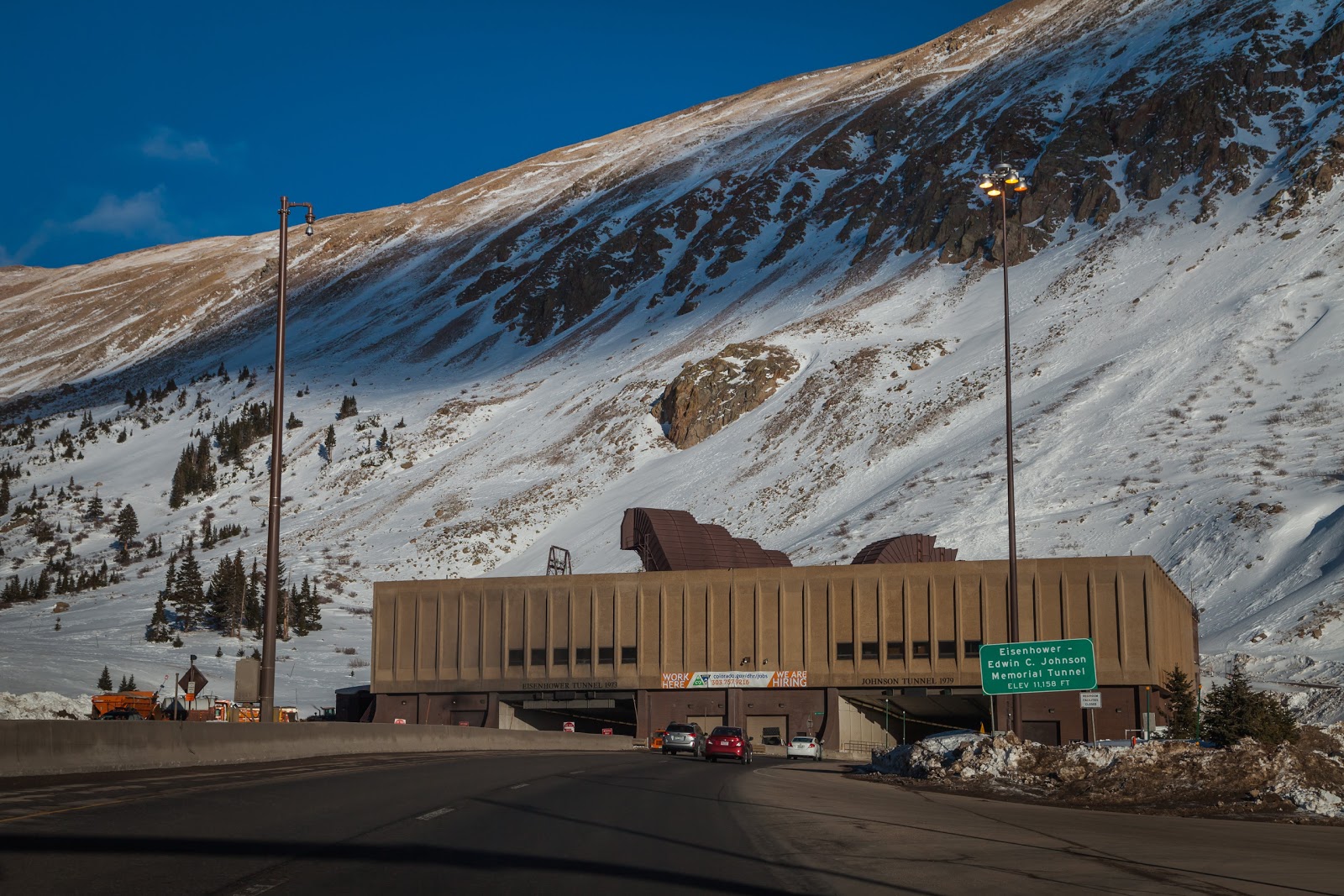 5 MustSee Stops Along I70 in Colorado Explore the World with Simon