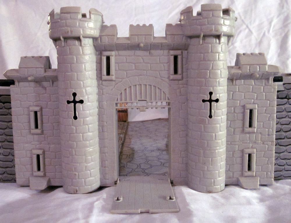 Things of Metal Marx Fighting Knights Carry All Action Playset 4635