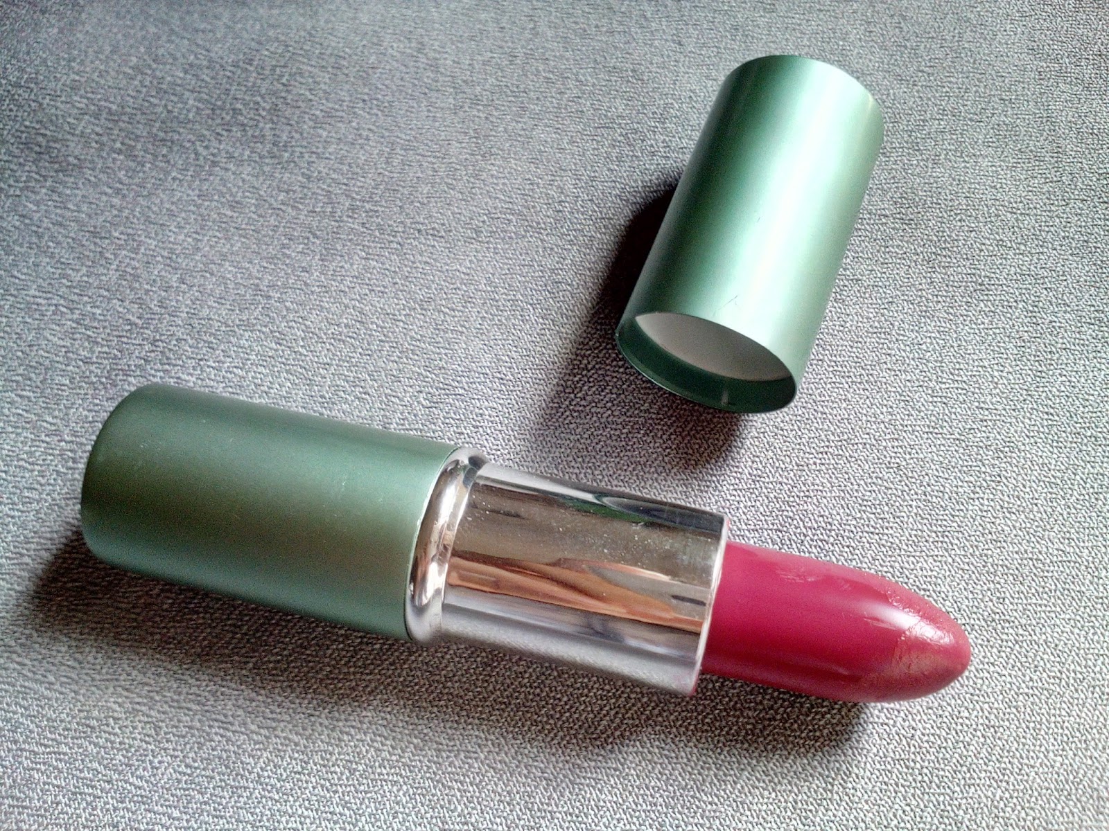 REVIEW : Varian 'Wardah "Lipstick - Misstariita [ Beauty