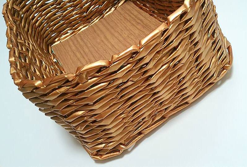Woven paper basket