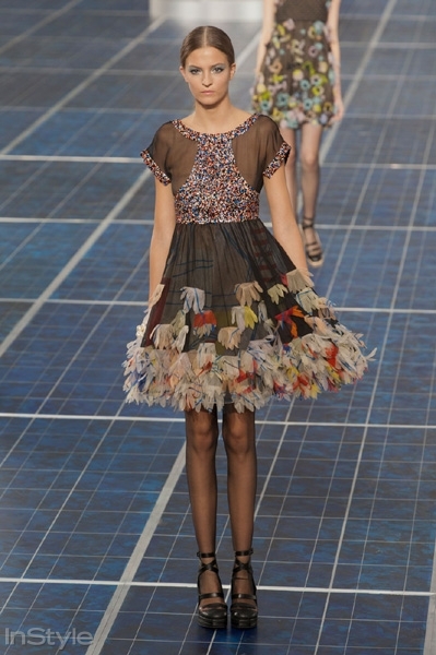 Genç Kızlar İçin Elbiseler Elbise Modelleri: 2013 ELBISE