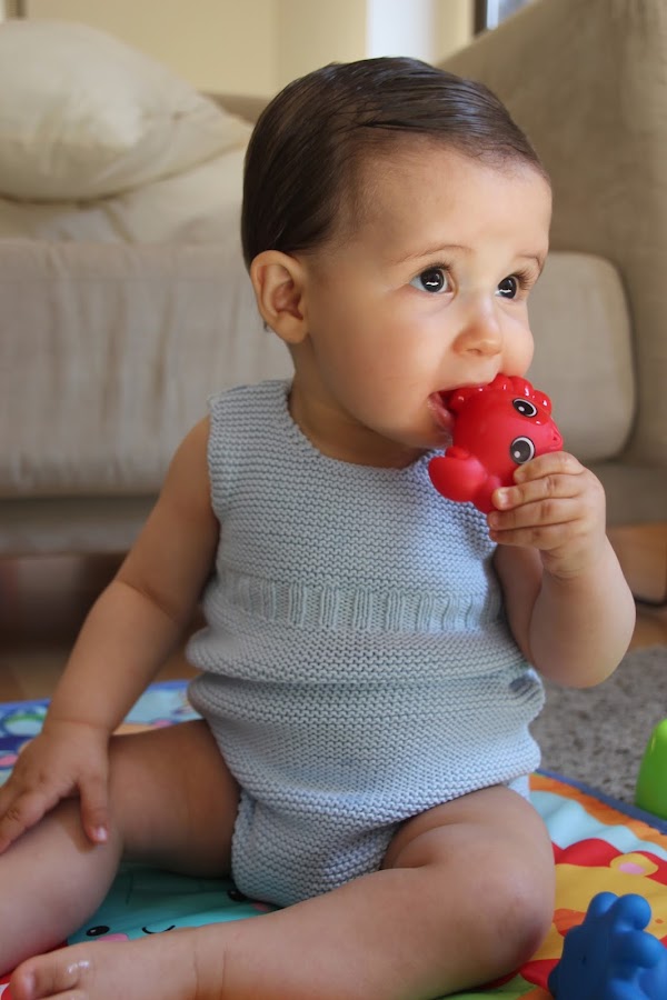 Diy tejer ropa de bebe pelele patrones gratis. Patrones lana y patrones punto.