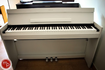 Piano điện Yamaha loại Arius