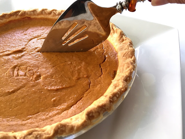 This quick and easy pumpkin pie literally only takes me a few minutes to make before it is baking in the oven. All the traditional pumpkin pie taste you want in just a few minutes!