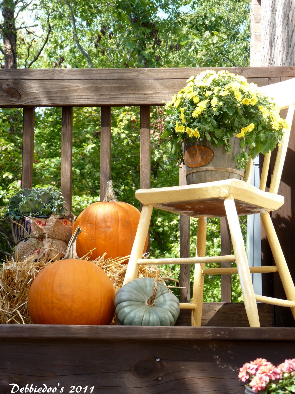 Fall decorating outdoors