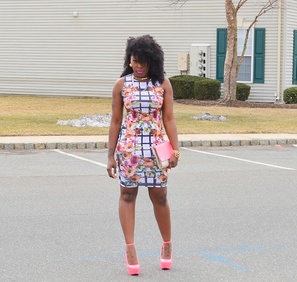 Floral Caged Dress + Pink Pumps | Fabulous Perks