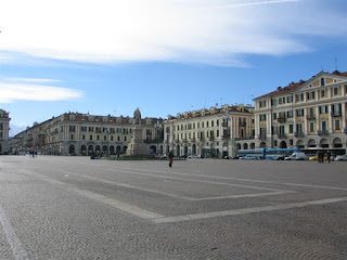 The expansive Piazza Galimberti in Cuneo