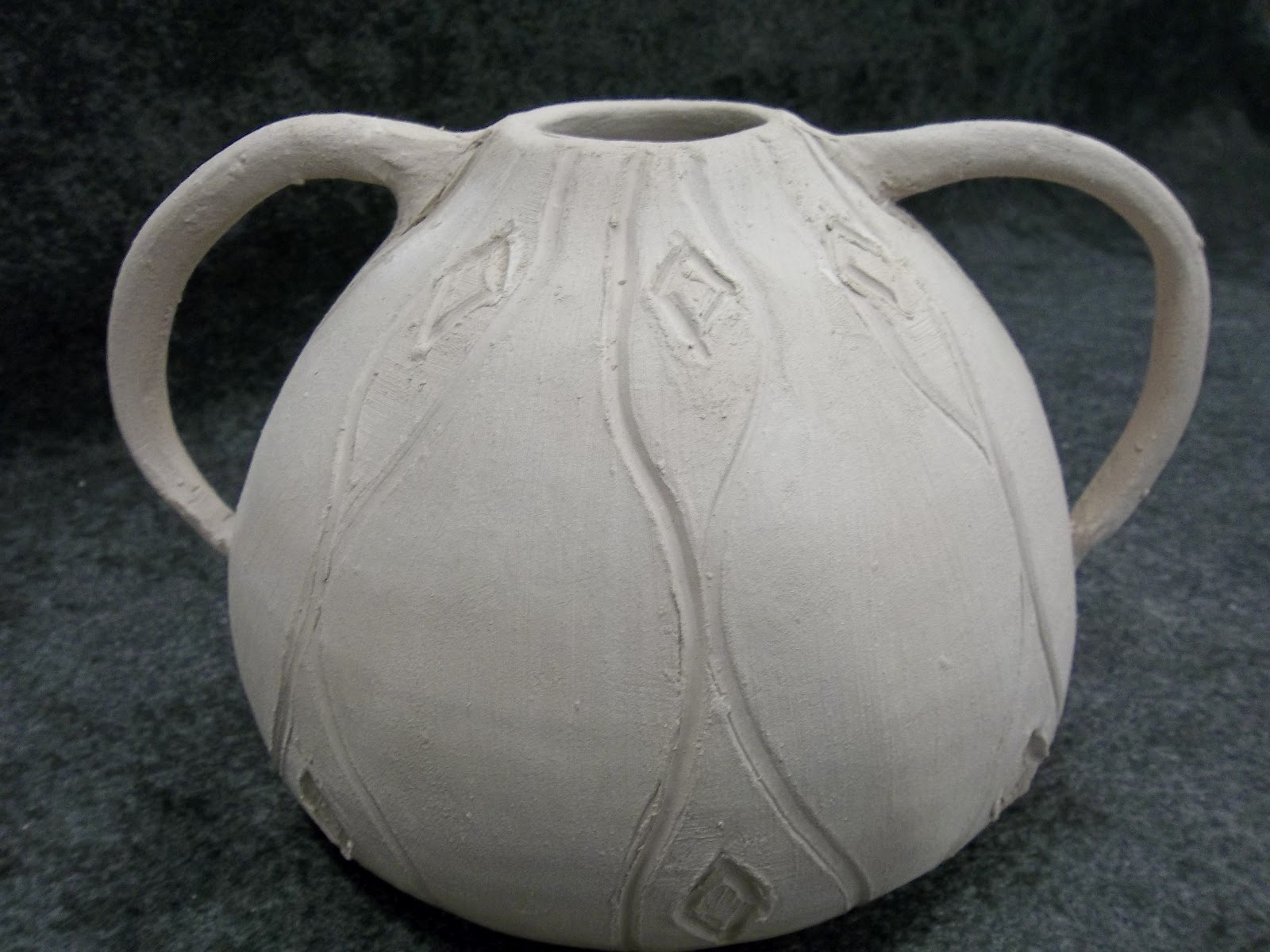 4/7 Gardella R Pinch Pot Vase