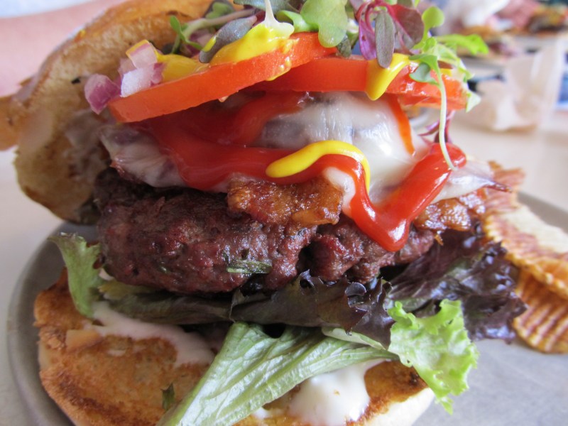 Burger Club Winnipeg